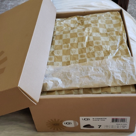 UGG COQUETTE SLIPPER - Picture 6 of 6